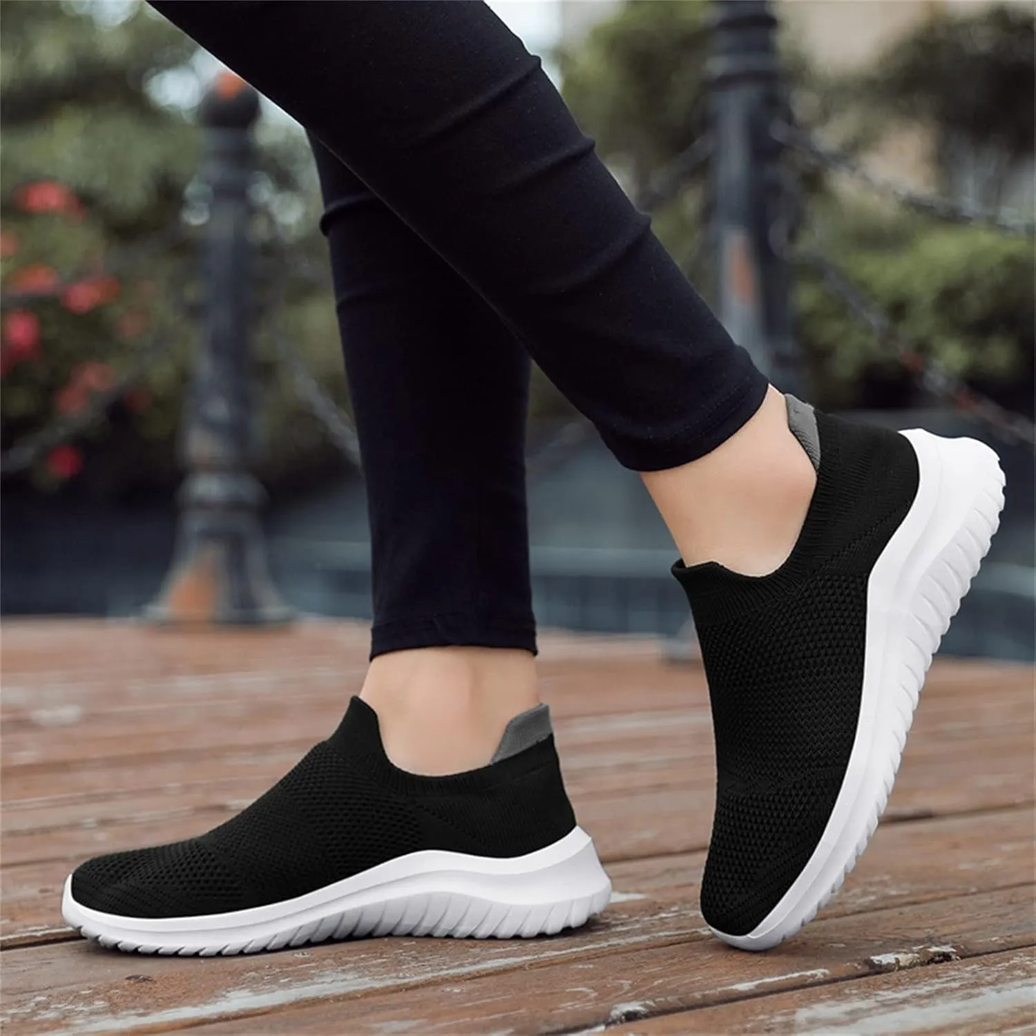Athletic Shoes Women Slip On Running Shoes Non Slip Walking Shoes Lightweight Workout Shoes Breathable Fashion Sneakers