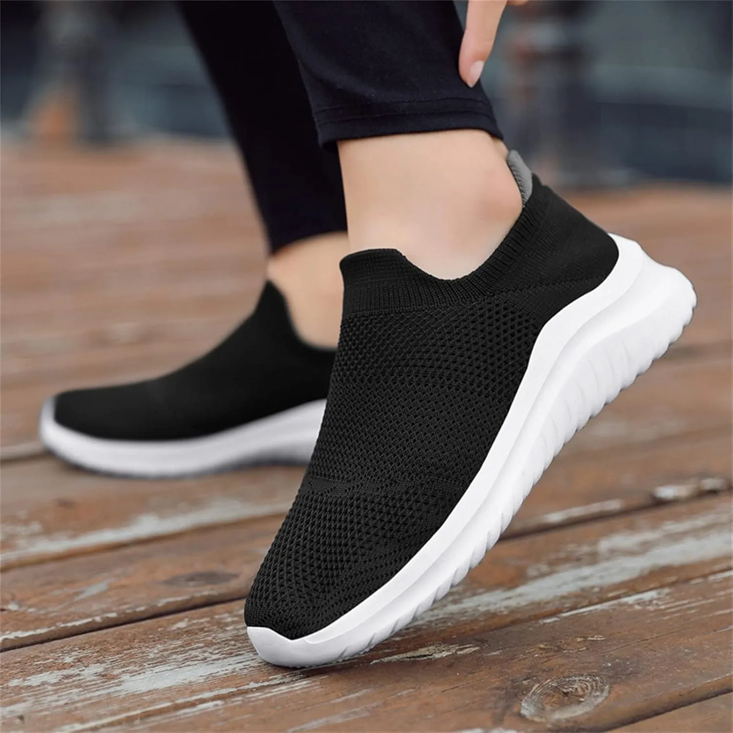 Athletic Shoes Women Slip On Running Shoes Non Slip Walking Shoes Lightweight Workout Shoes Breathable Fashion Sneakers
