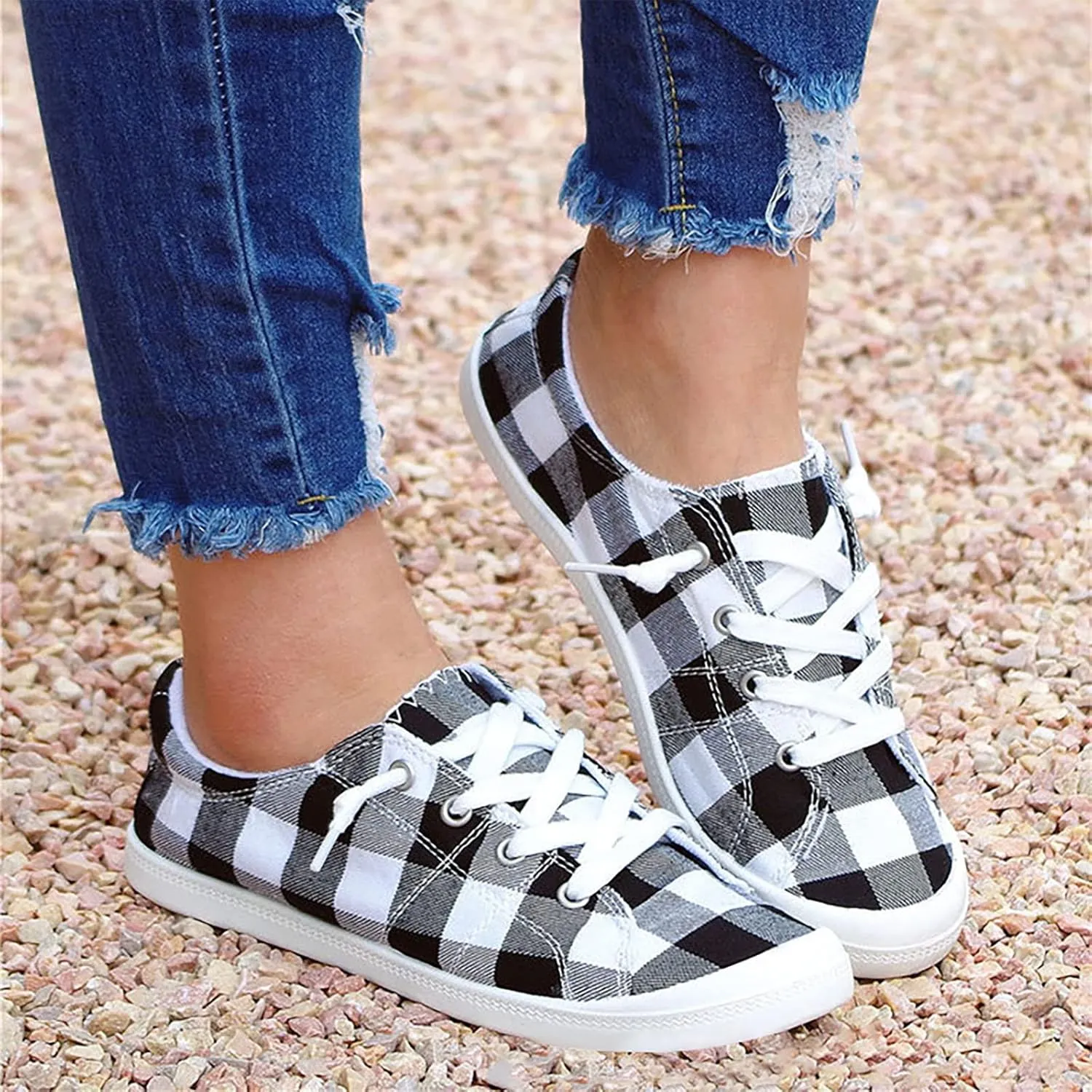 Casual Sneakers for Women Canvas Slip-On Christmas Print Comfortable Classic Lace Up Low-Top Womens Dress Shoes