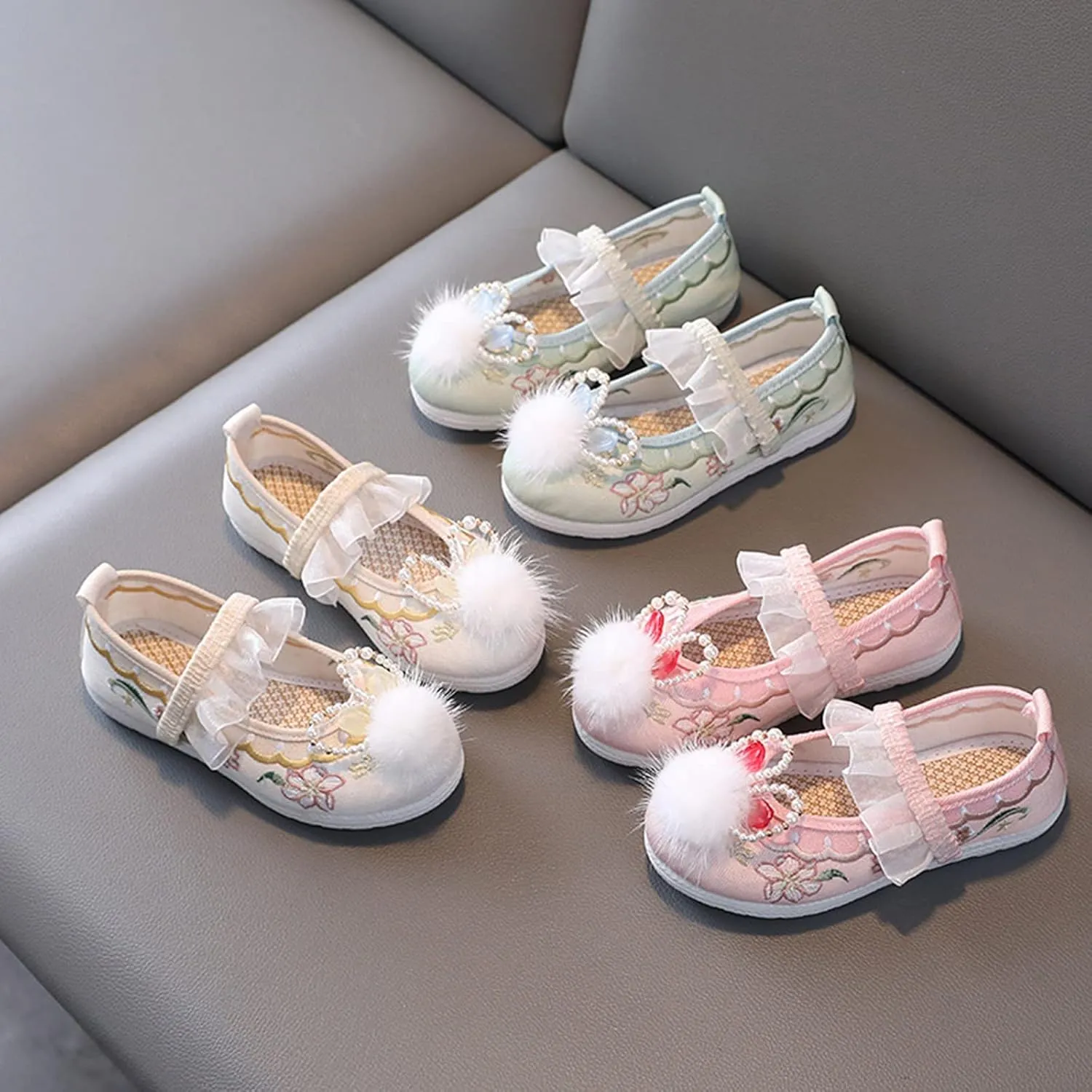 Girls Flat Bottomed Bunny Embroidered Sandals Fashionable Children Vintage Retro Performance Dress Shoes for Kids