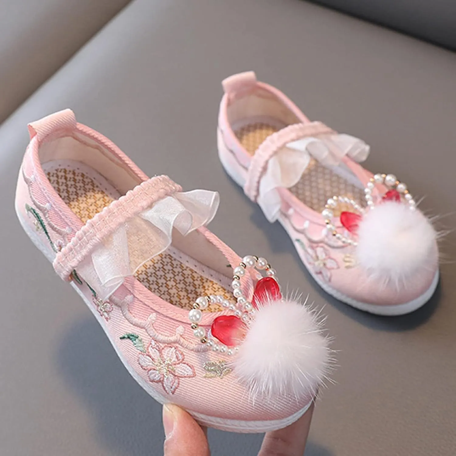 Girls Flat Bottomed Bunny Embroidered Sandals Fashionable Children Vintage Retro Performance Dress Shoes for Kids