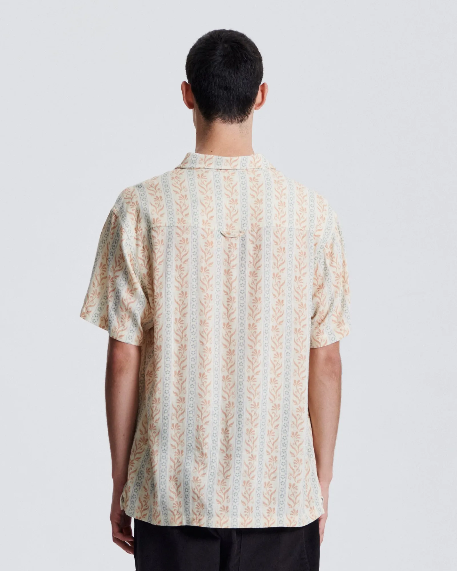 Gravity  S/S Shirt - Ecru