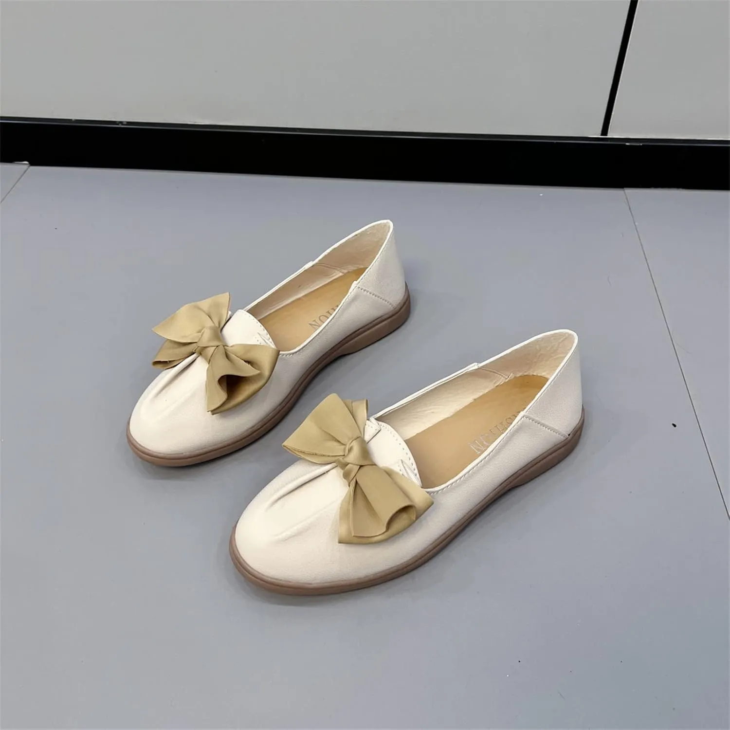 Hbeylia Women's Slip On Loafers Fashion Bowknot Design Leather Soft Comfort Round Toe Non Slip Low Heels Ballet Flats Lightweight Fall Business Formal Work Nurse Dress Loafers