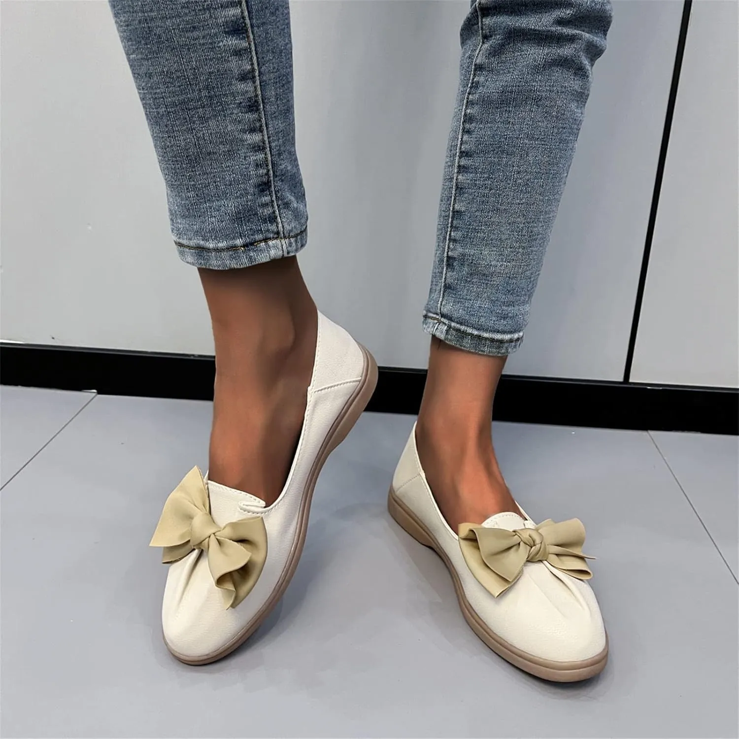 Hbeylia Women's Slip On Loafers Fashion Bowknot Design Leather Soft Comfort Round Toe Non Slip Low Heels Ballet Flats Lightweight Fall Business Formal Work Nurse Dress Loafers
