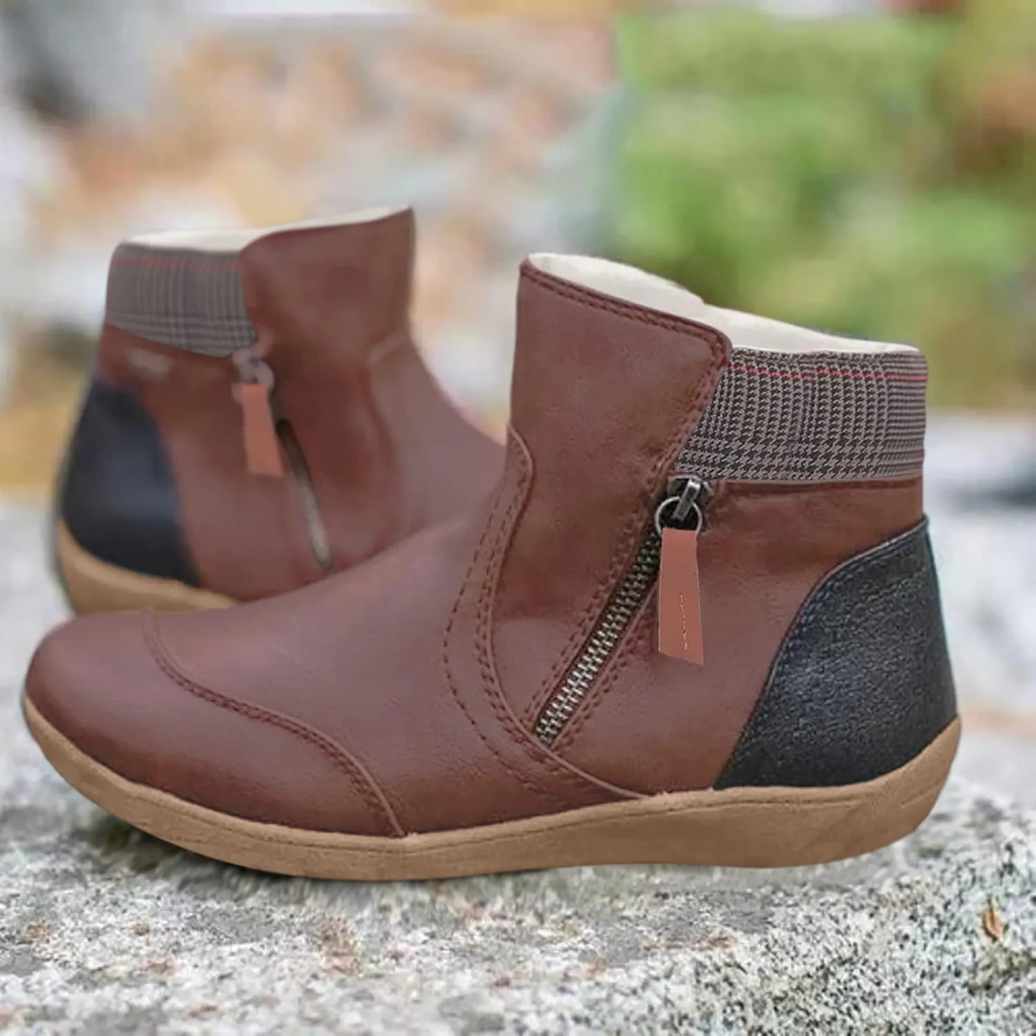 Snow Boots for Women Waterproof Leather Winter Boots Non Slip Fur Lined Booties Lightweight Slip on Ankle Boots Outdoor Sneakers Winter Shoes