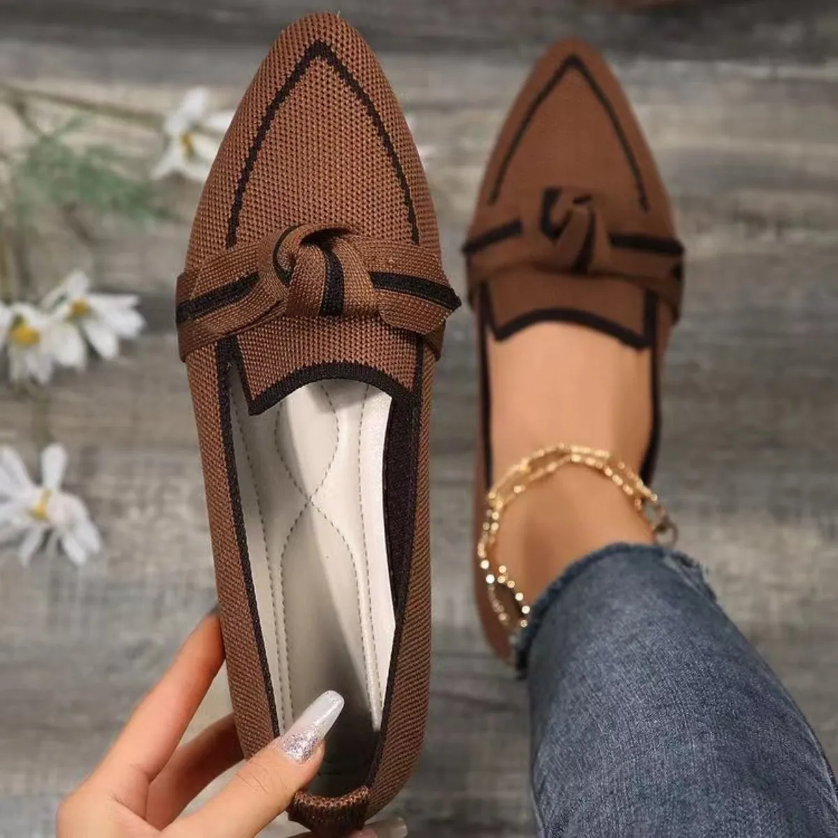 Women's Elegant Bow Contrast Trim Point Toe Loafers
