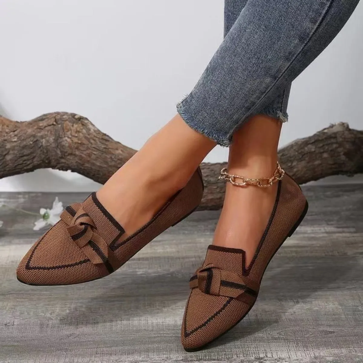 Women's Elegant Bow Contrast Trim Point Toe Loafers