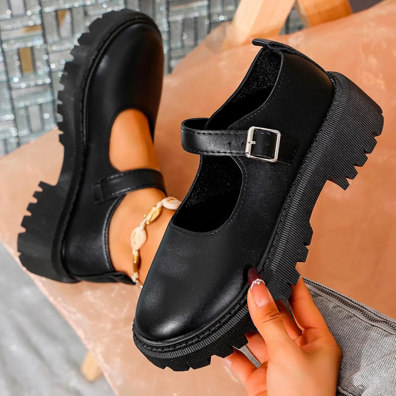Women's Fashion Solid Color Thick Soled Leather Casual Shoes Temperament Comfortable Buckle Chunky High Top Sneaker