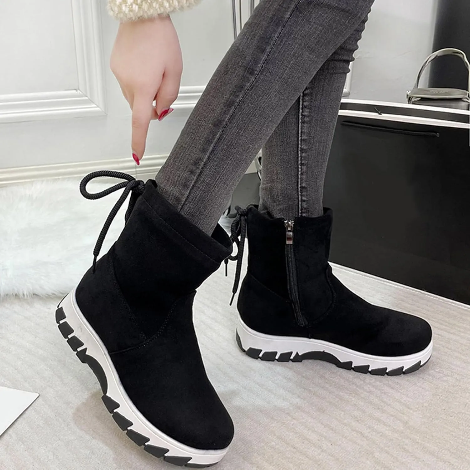 Womens Snow Boots Waterproof Winter Boots Non-slip Warm Fur Booties Lightweight Slip on Ankle Boots Outdoor Sneakers Winter Shoes